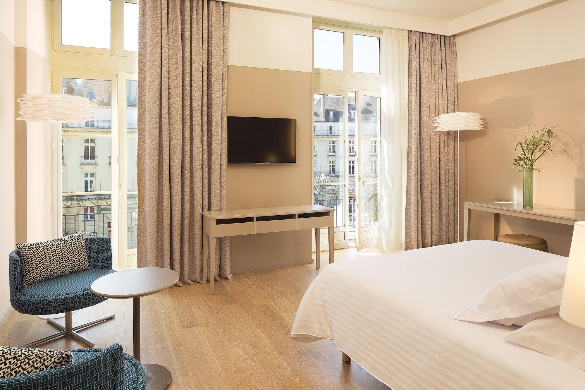 Hotel Oceania L'hotel De France 4*